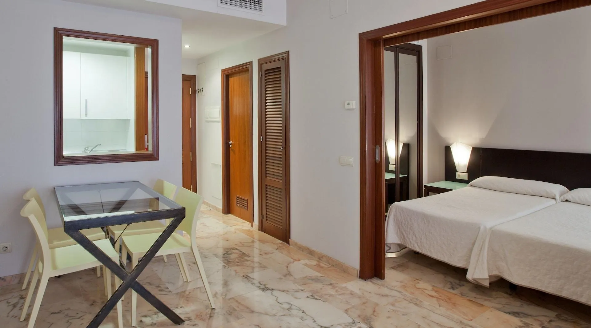 Apartamentos Vertice Bib Rambla Sevilla Apartment