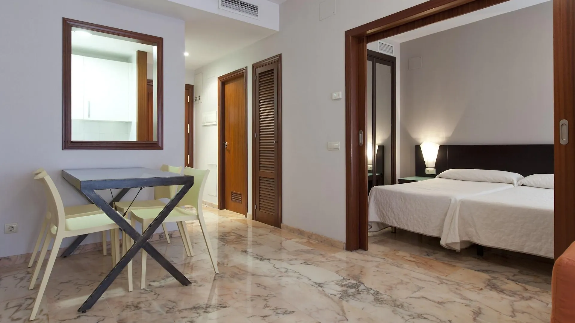 Apartamentos Vertice Bib Rambla Seville Apartment