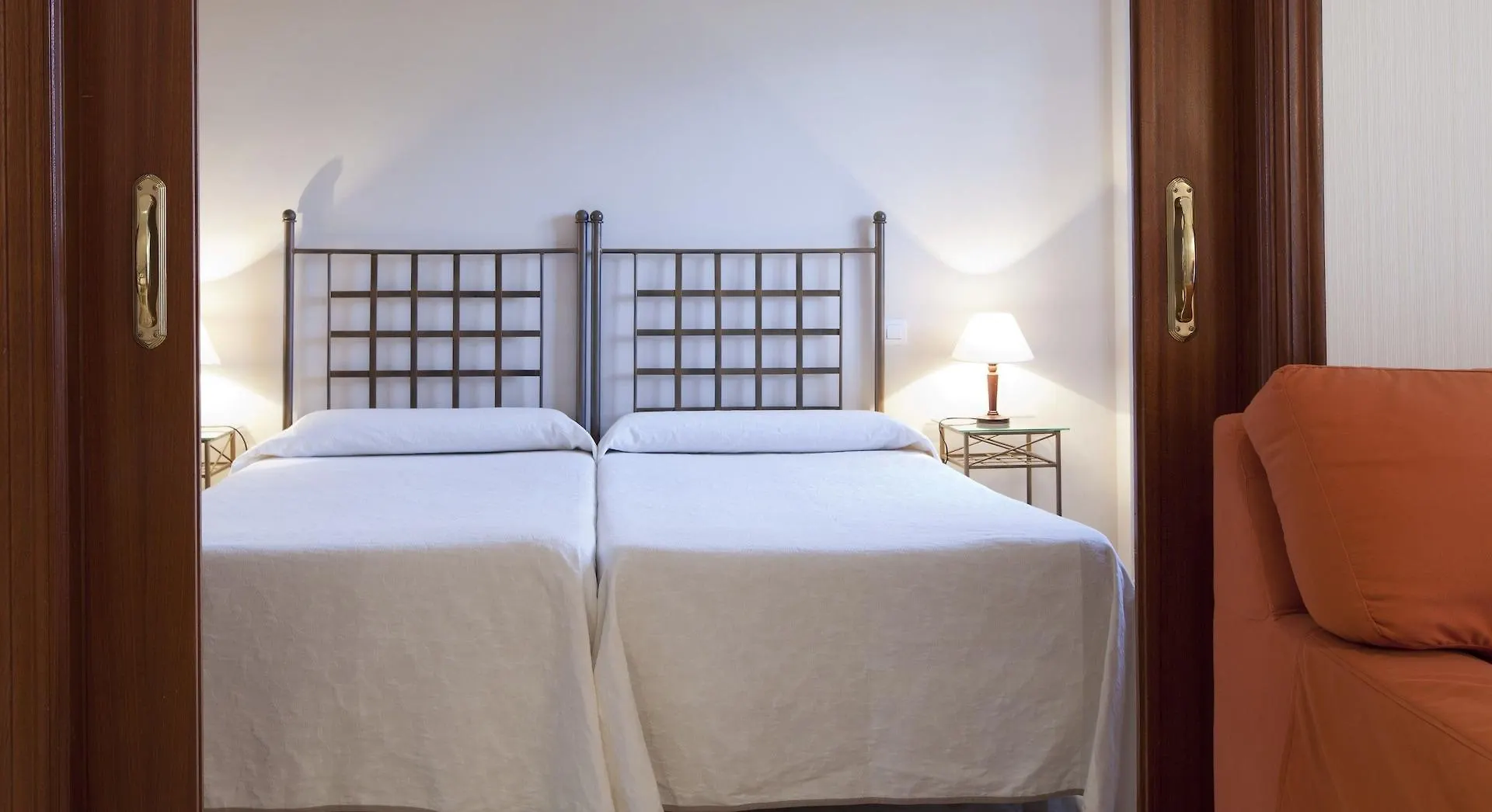 Apartamentos Vértice Bib Rambla Sevilla 0*,  España