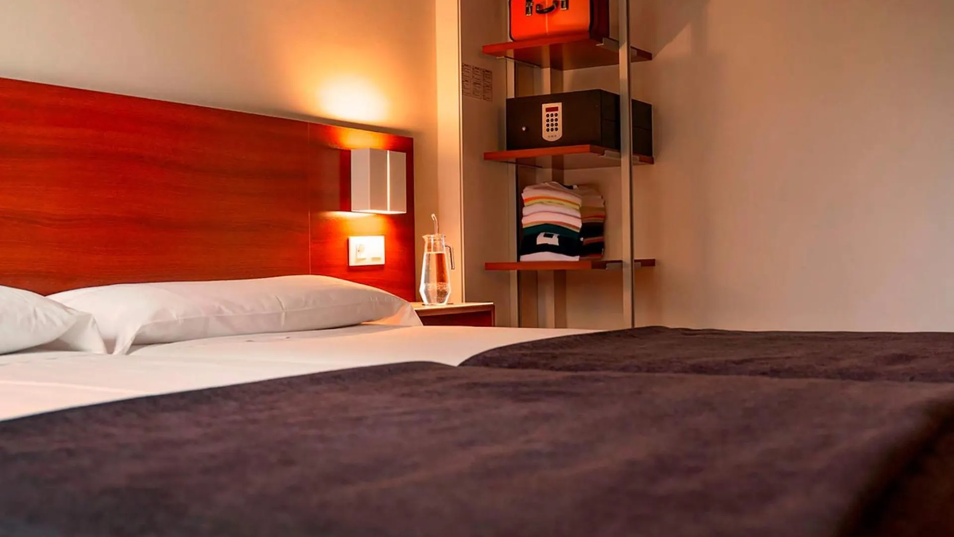 Apartamentos Vértice Bib Rambla Sevilla España